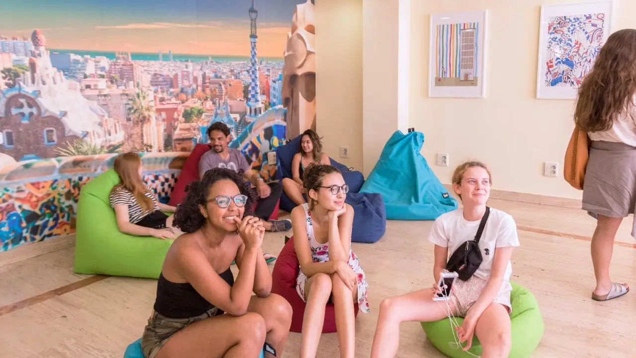 Hiszpania - Barcelona - indywidualny kurs j. hiszpaskiego Junior Program ENFOREX - wiek: 14-18