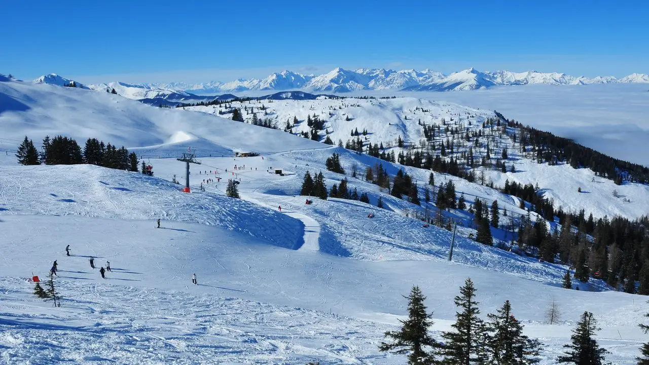 Austria - Kanzelhohe - ob�z narciarski