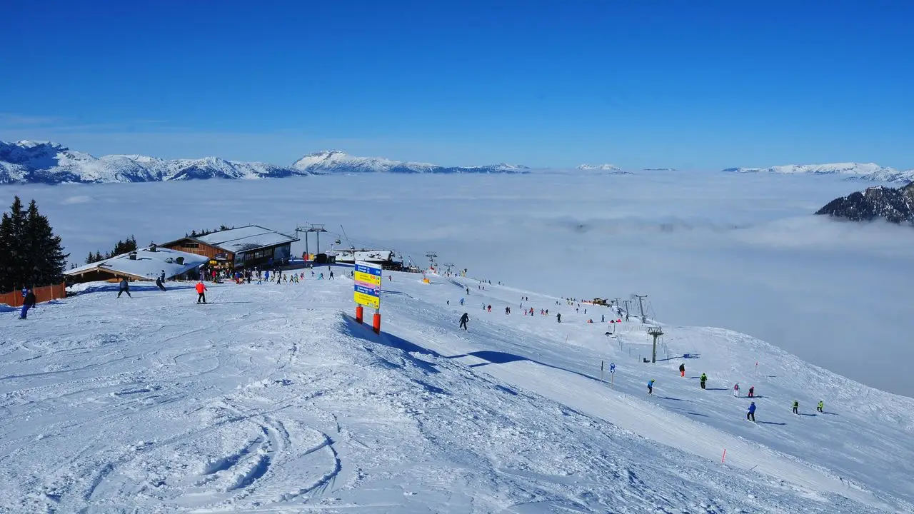 Austria - Kanzelhohe - ob�z narciarski