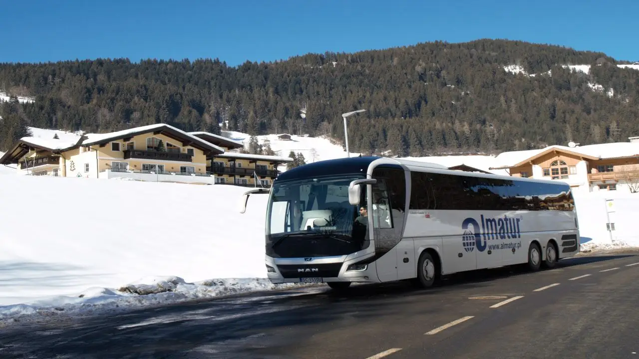 Austria - Kanzelhohe - ob�z snowboardowy