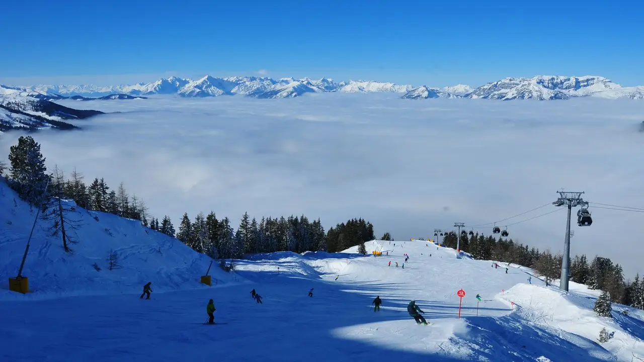 Austria - Kanzelhohe - ob�z snowboardowy