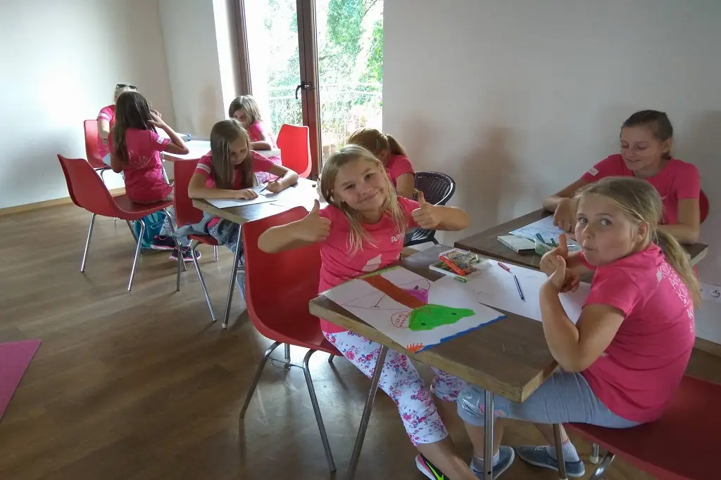 Jarosawiec - klub urwisa - plastyka