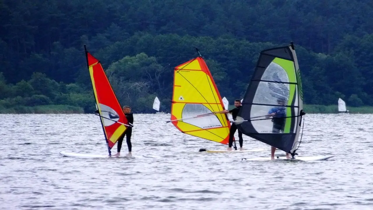Bachorze - kolonia sportw wodnych