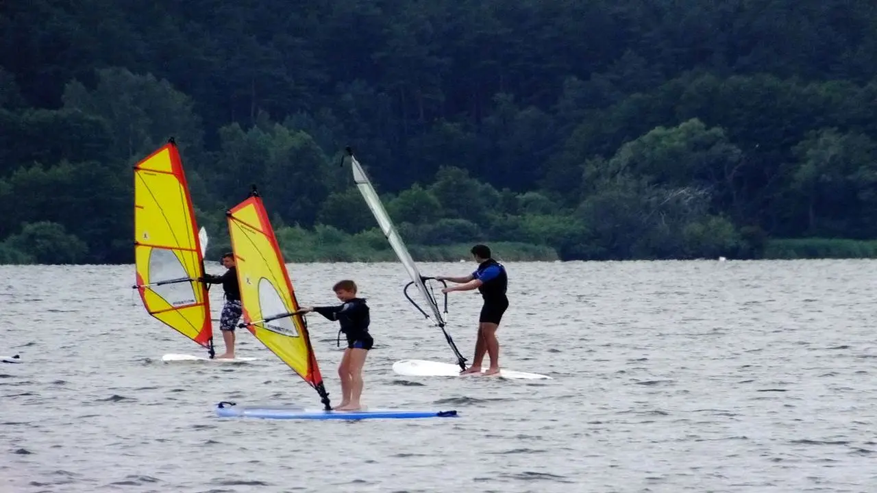 Bachorze - kolonia sportw wodnych