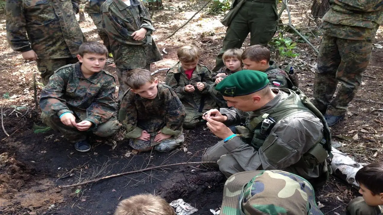 Bachorze - kolonia Komandos Junior