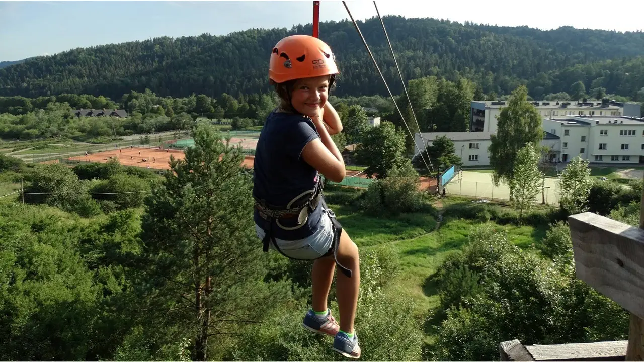 Muszyna - obz Fabryka Adrenaliny sala wieloosobowa (tylko chopcy)