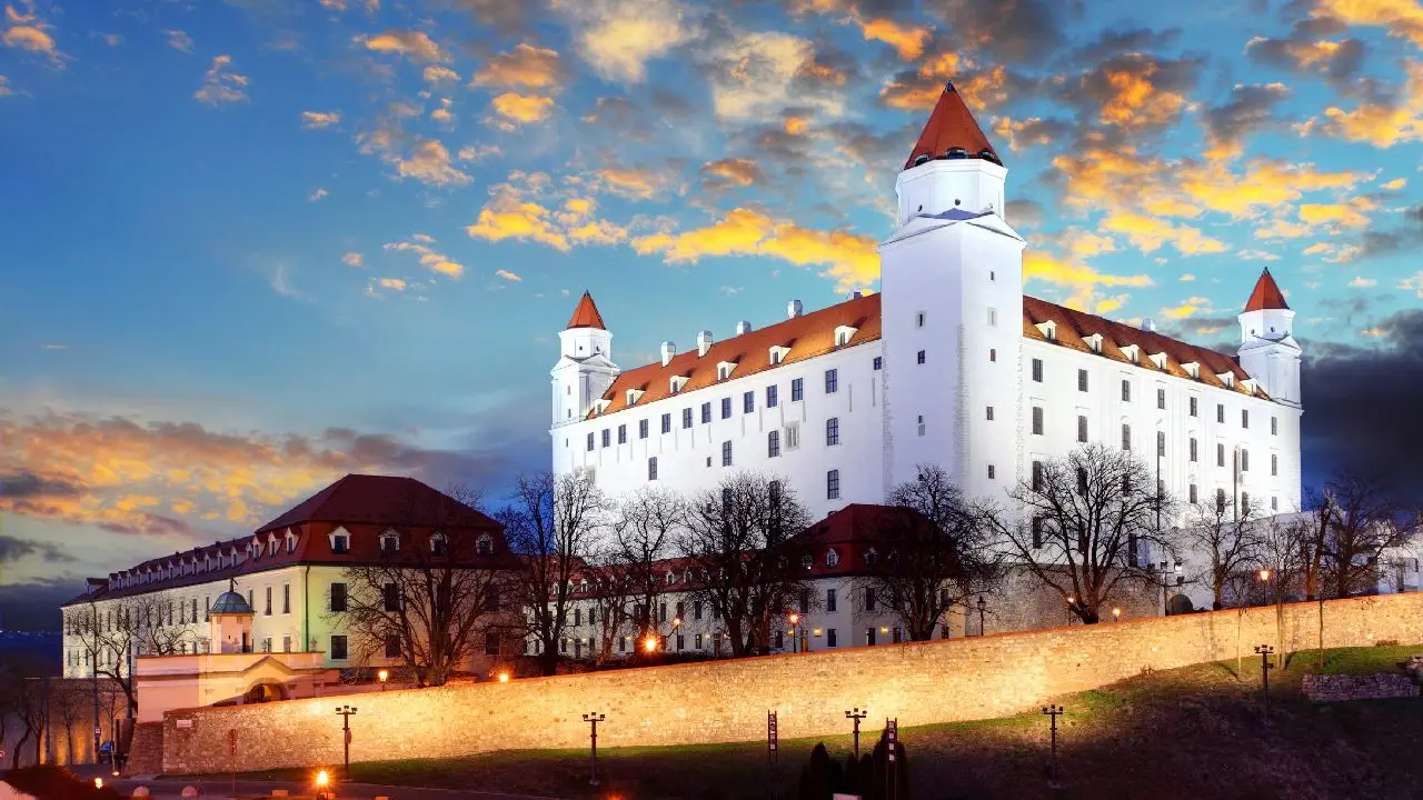 Wgry, Sowacja, Austria, Czechy - Cztery Stolice - Budapeszt-Bratysawa-Wiede-Praga - obz rekreacja i zwiedzanie