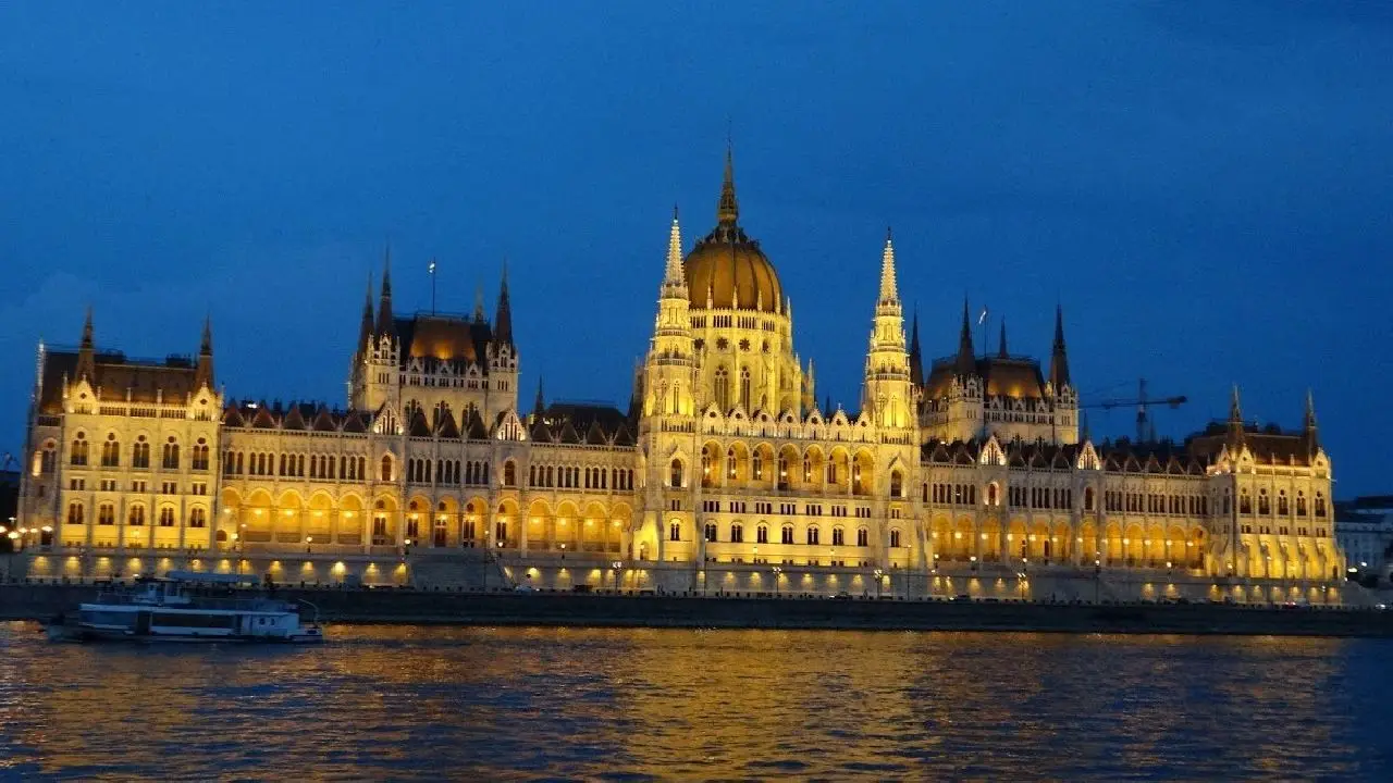 Wgry, Sowacja, Austria, Czechy - Cztery Stolice - Budapeszt-Bratysawa-Wiede-Praga - obz rekreacja i zwiedzanie