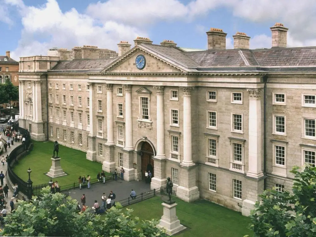 Irlandia - Dublin - kurs j. angielskiego Exclusive Junior Campus PLUS - wylot z Warszawy