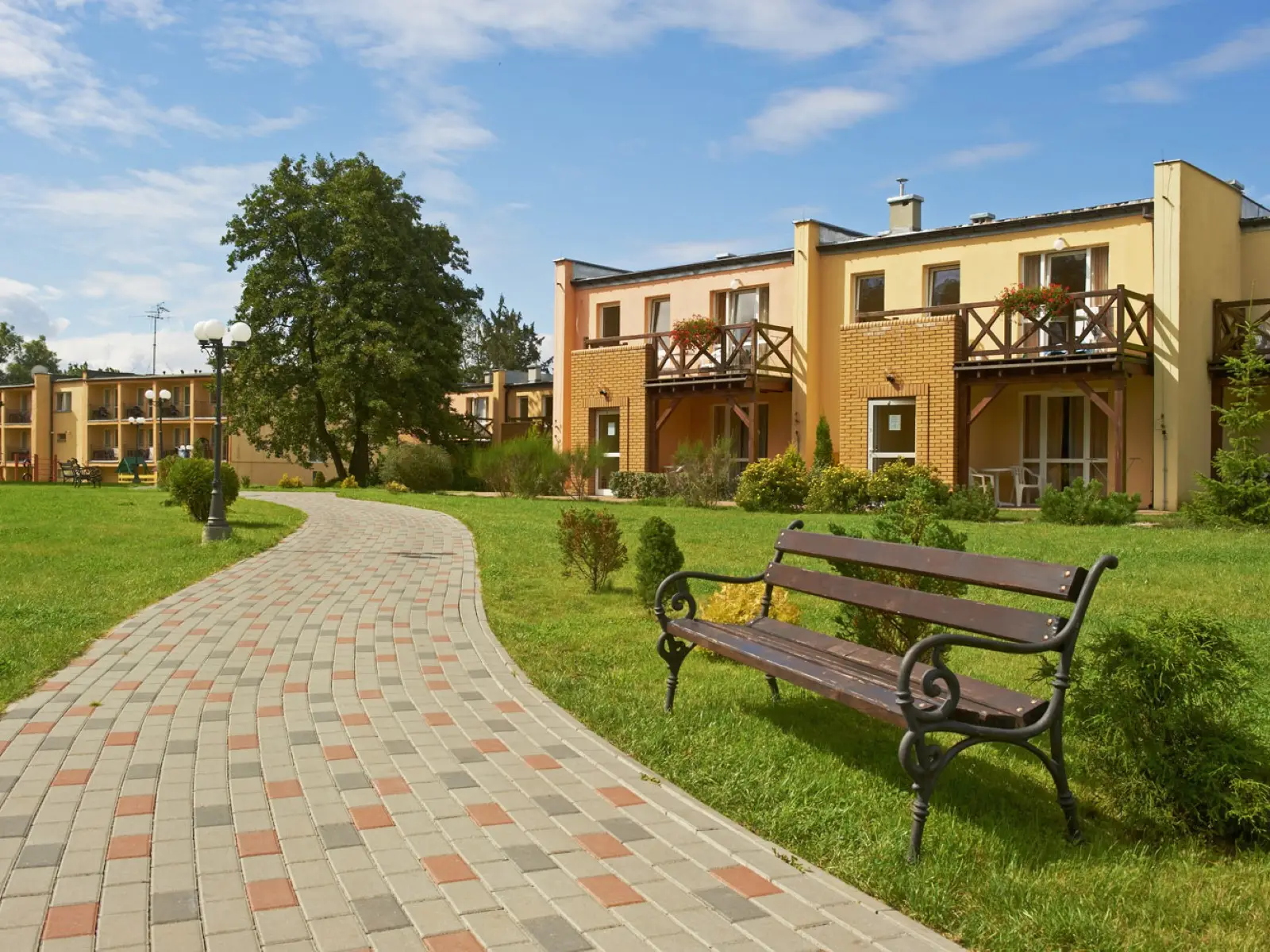 azy - Kompleks Rekreacyjno - Wypoczynkowy Fala 1