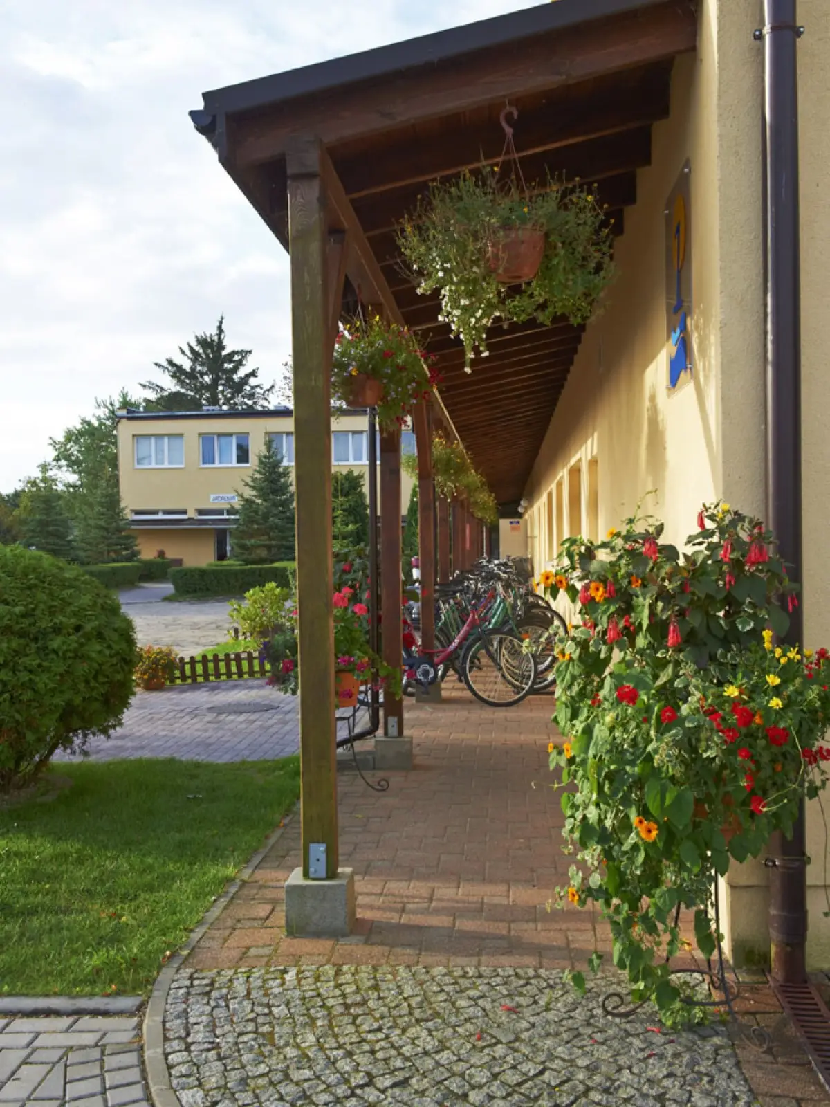 azy - Kompleks Rekreacyjno - Wypoczynkowy Fala 1