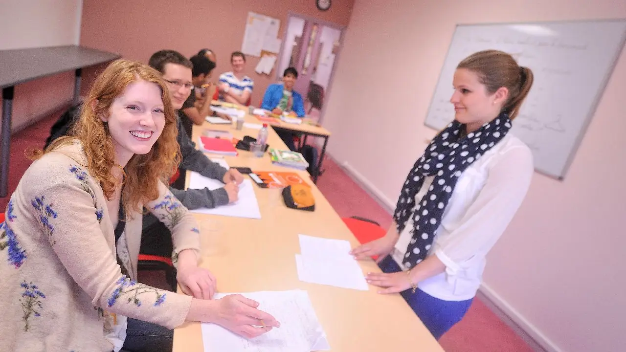 Francja - Rouen - indywidualny kurs j. francuskiego rodziny FRENCH IN NORMANDY-wiek: 16+