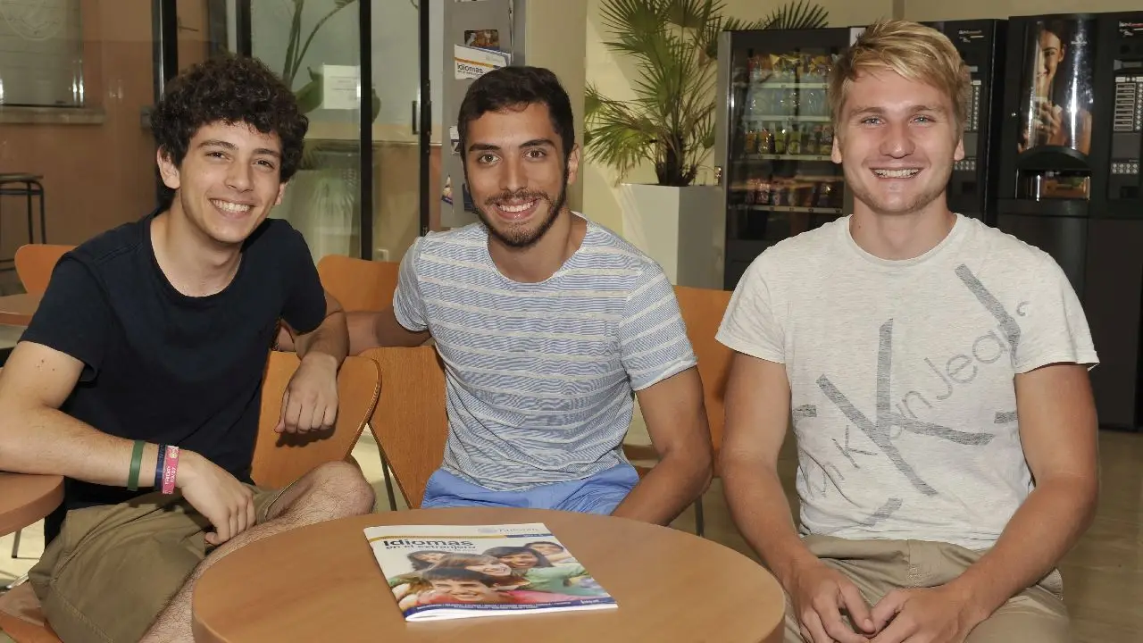 Hiszpania - Barcelona - indywidualny kurs j. hiszpaskiego rodziny ENFOREX - wiek: 16+