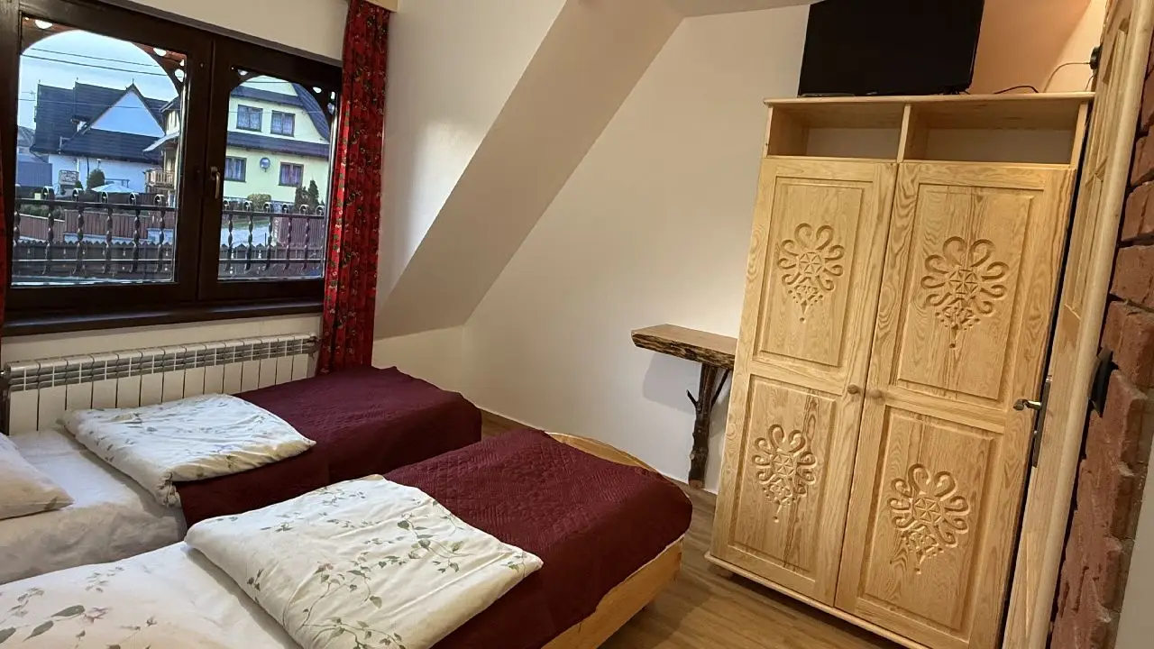 Mae Ciche - obz narciarski