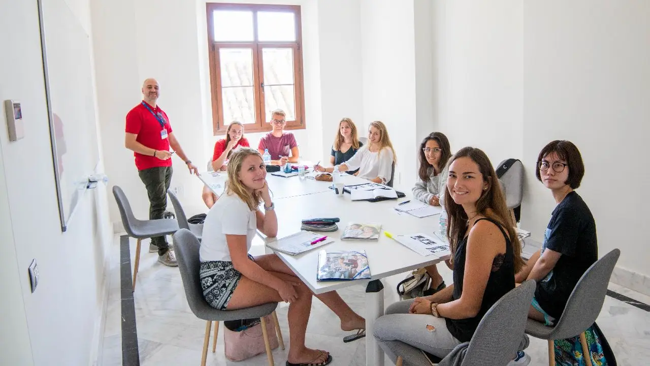 Hiszpania - Malaga - indywidualny kurs j. hiszpa�skiego rezydencja ENFOREX - wiek: 16+