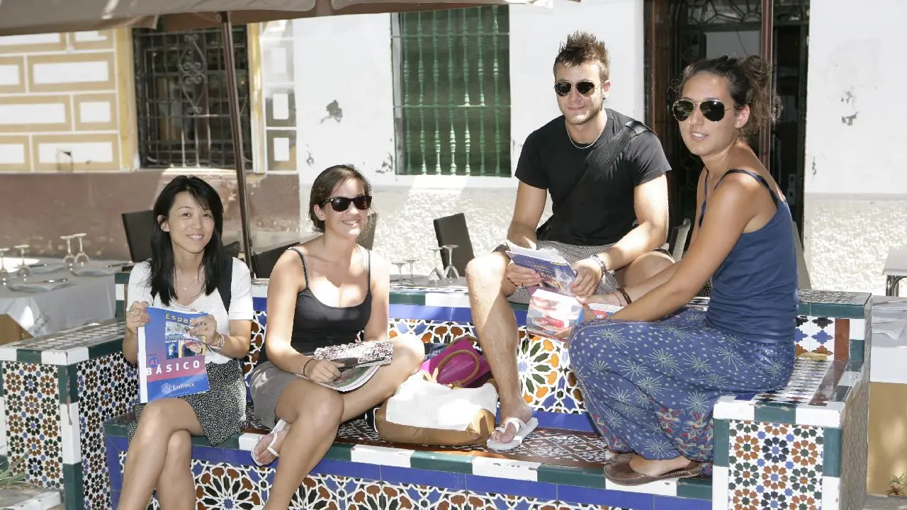 Hiszpania - Sewilla - indywidualny kurs j. hiszpa�skiego rodziny ENFOREX - wiek: 16+