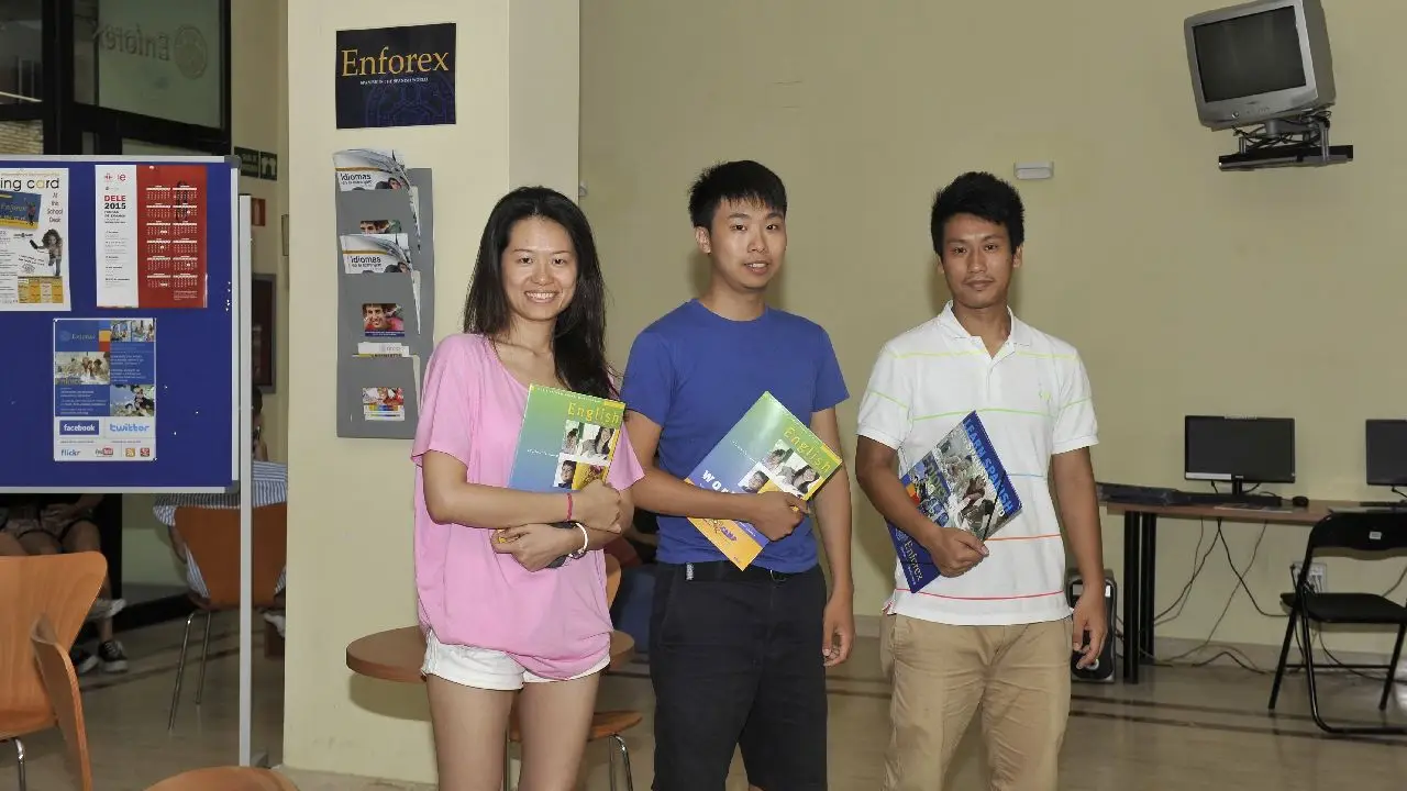 Hiszpania - Walencja - indywidualny kurs j. hiszpa�skiego rezydencja ENFOREX- wiek: 16+