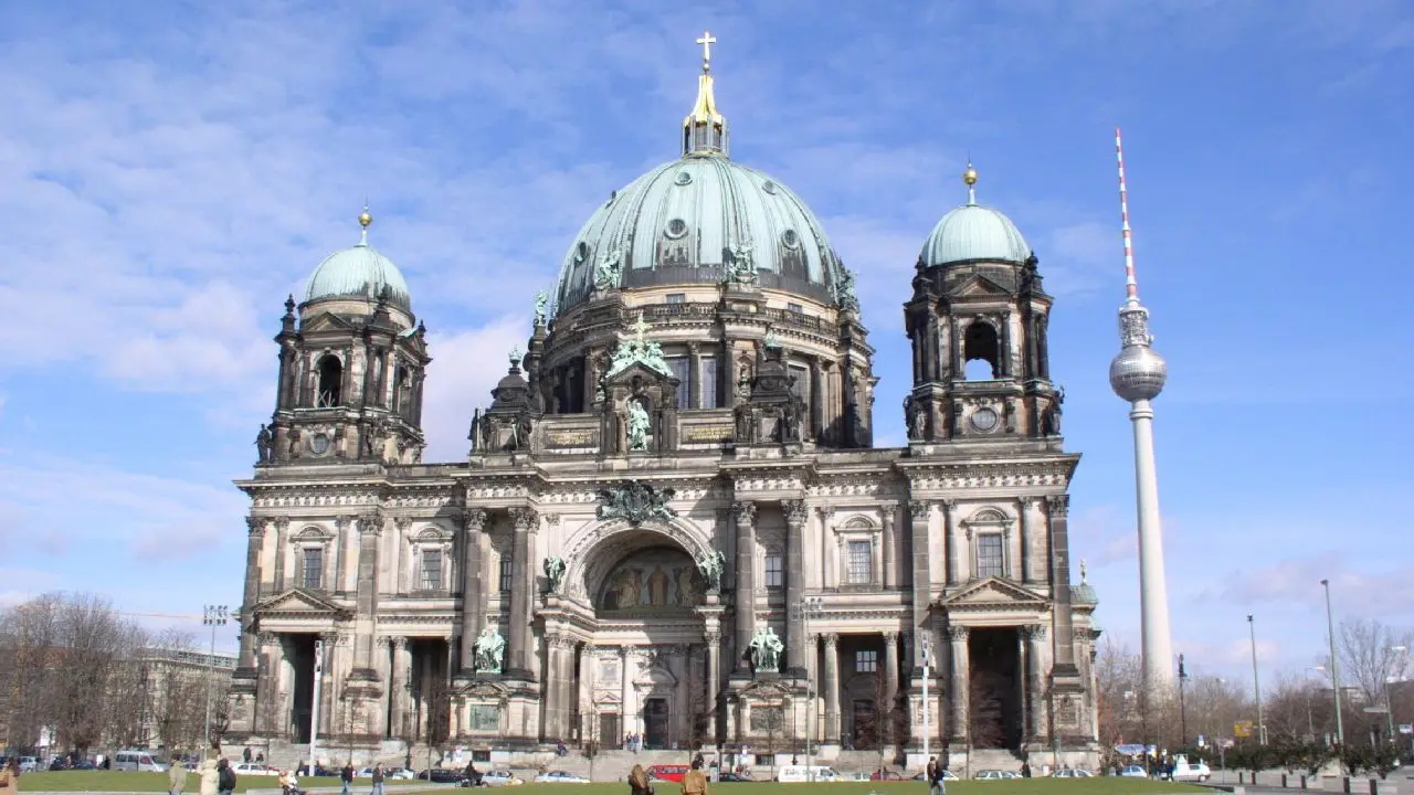 Niemcy - Berlin - indywidualny kurs j. niemieckiego rodziny BWS - wiek: 16+