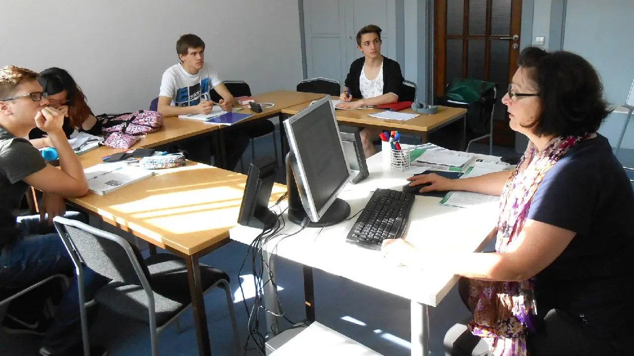 Niemcy - Berlin - indywidualny kurs j. niemieckiego rodziny BWS - wiek: 16+