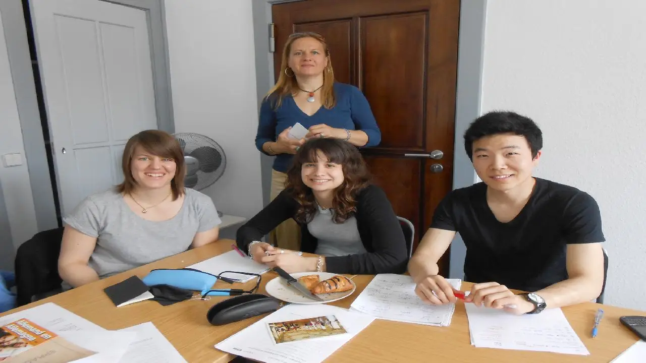 Niemcy - Berlin - indywidualny kurs j. niemieckiego rodziny BWS - wiek: 16+