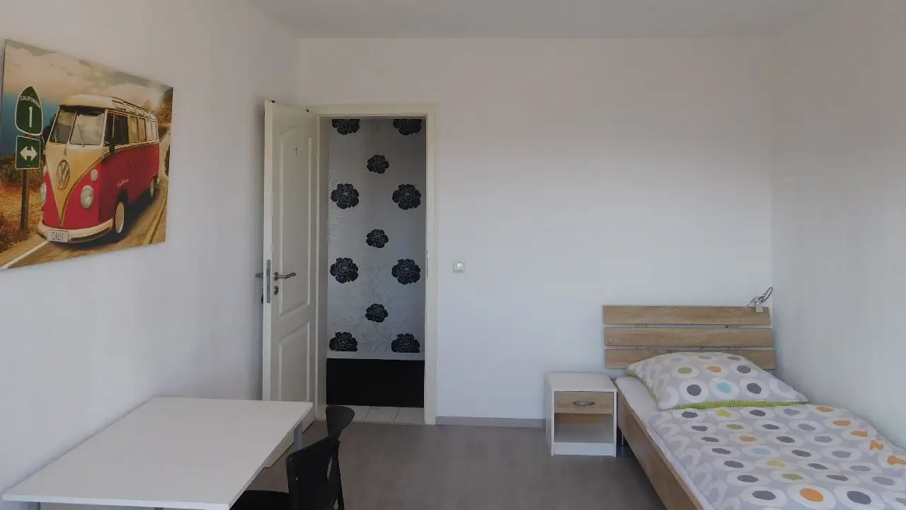 Niemcy - Kolonia - indywidualny kurs j. niemieckiego apartamenty BWS - wiek: 18+