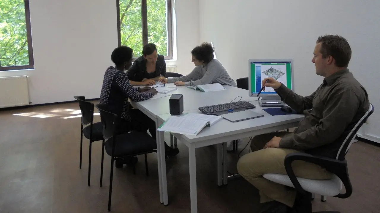 Niemcy - Kolonia - indywidualny kurs j. niemieckiego rodziny BWS - wiek: 16+