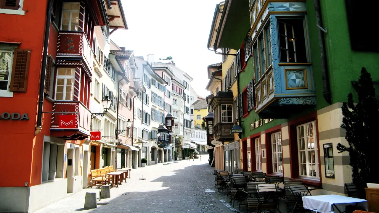 Lichtenstein, Szwajcaria, Francja - Alpejska kraina