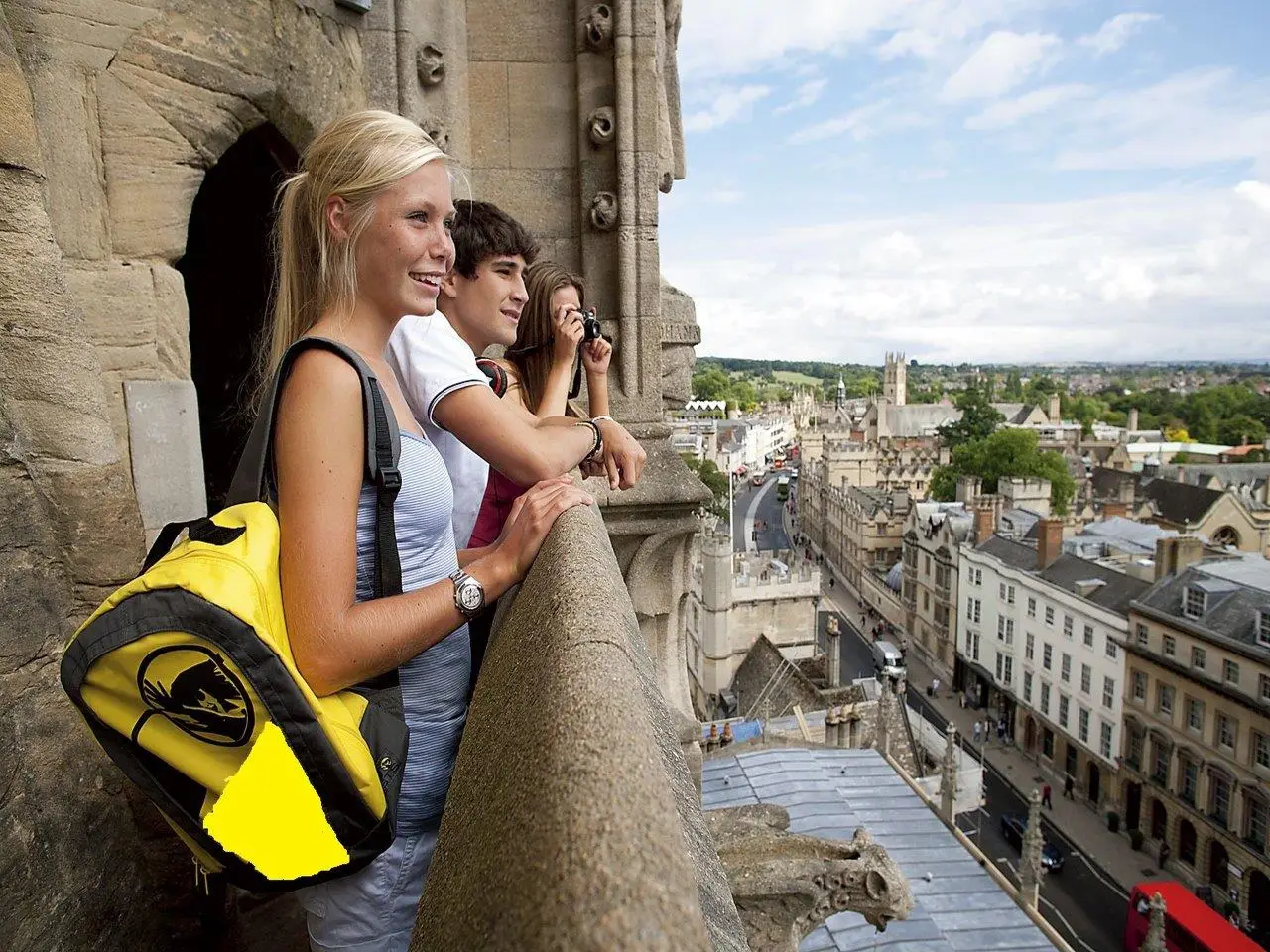 Anglia - Oxford - kurs j. angielskiego Junior Campus CES - wylot z Warszawy, Wroc�awia