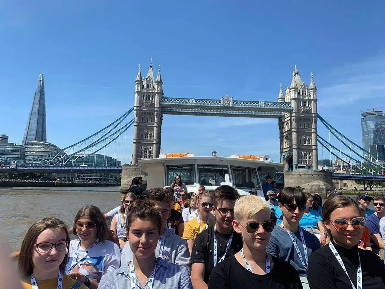 Anglia - Oxford - kurs j. angielskiego Junior Campus CES - wylot z Warszawy, Wroc�awia