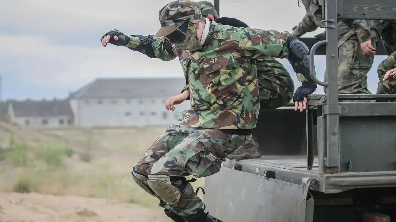 Borne Sulinowo - ob�z paintballowy