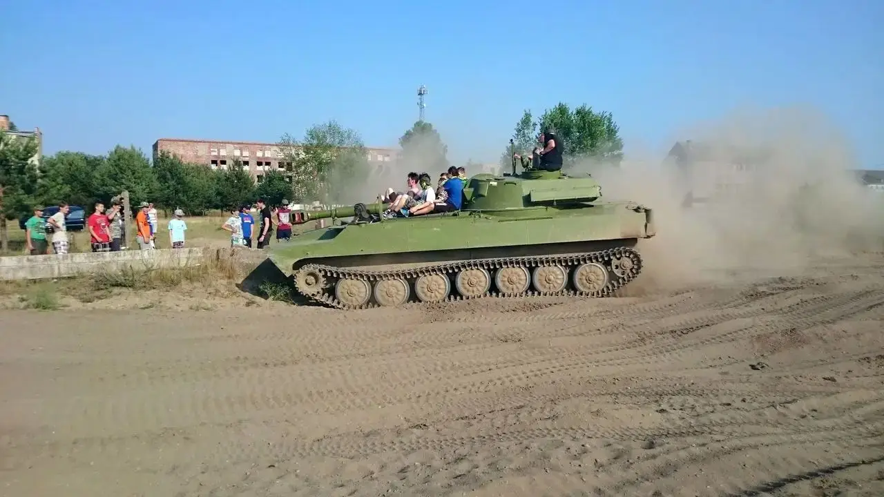 Borne Sulinowo - ob�z paintballowy