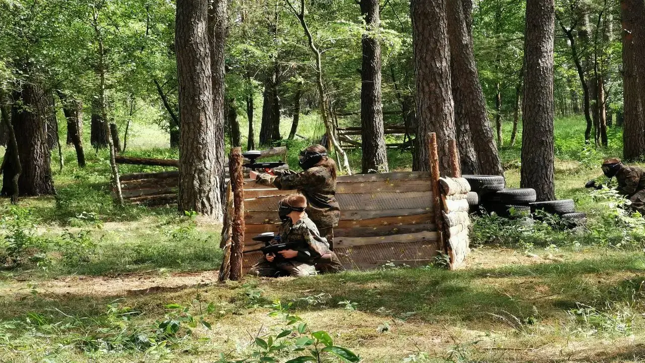 Borne Sulinowo - ob�z paintballowy