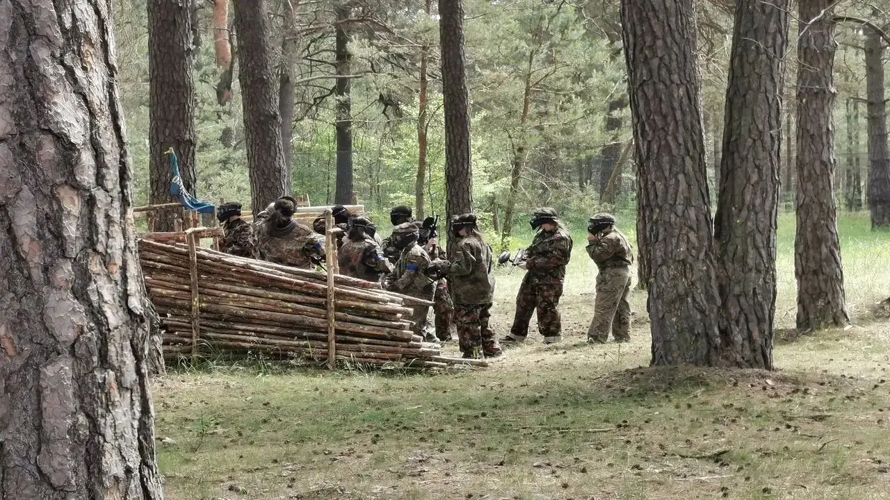 Borne Sulinowo - ob�z paintballowy