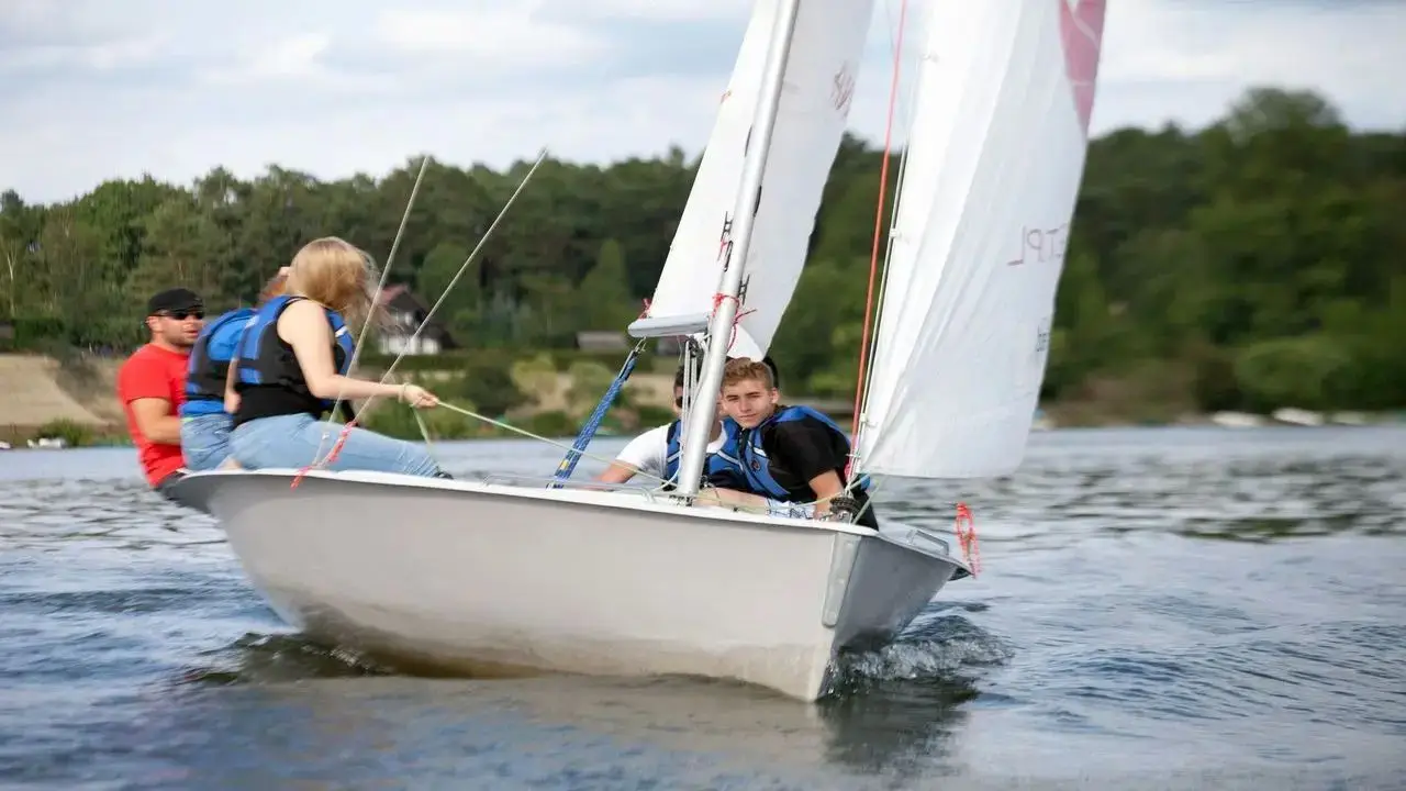 Bachorze - kolonia sport�w wodnych