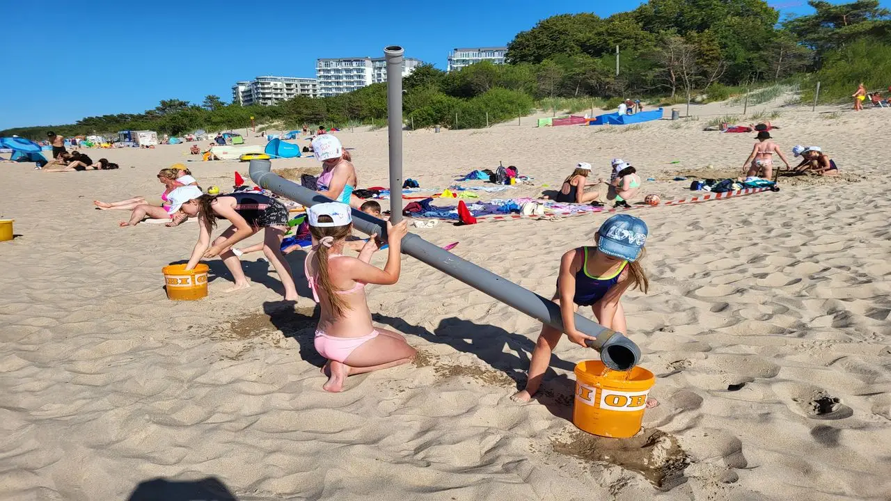 Dziwn�wek - kolonia i ob�z rekreacyjny