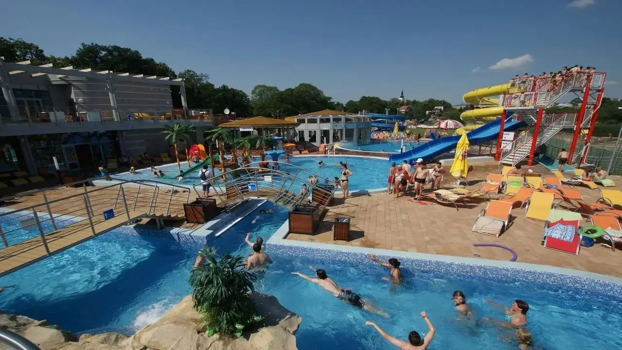 Uniej�w - KLUB URWISA - kolonia