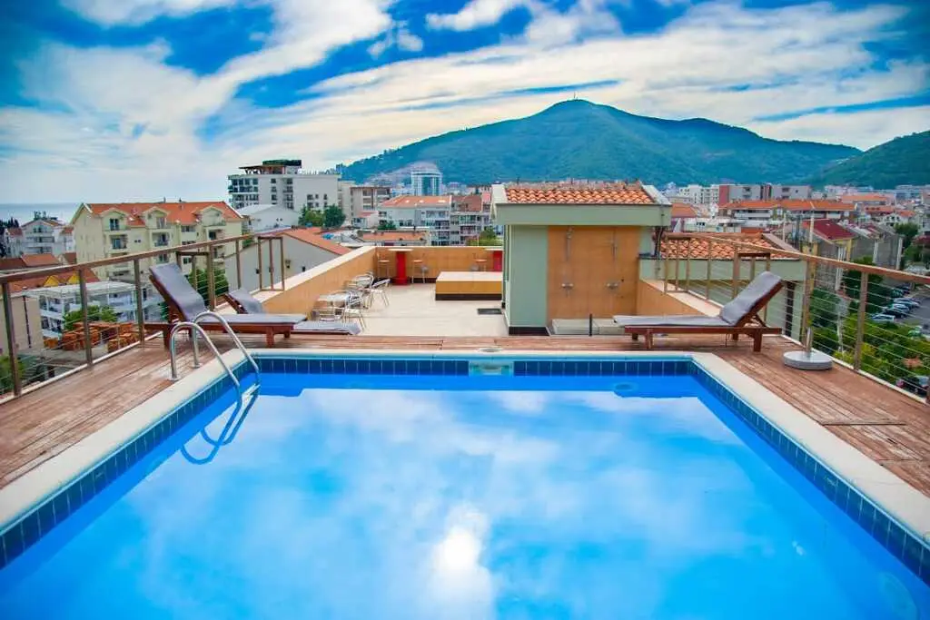 Czarnog�ra - Budva - Summer Camp 18+ - wylot z Warszawy, Wroc�awia