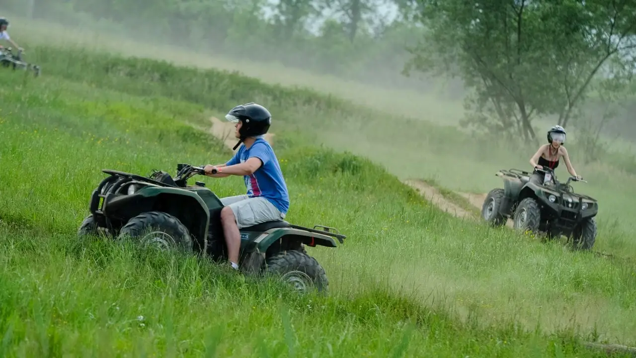 Borek - ob�z kartingowy