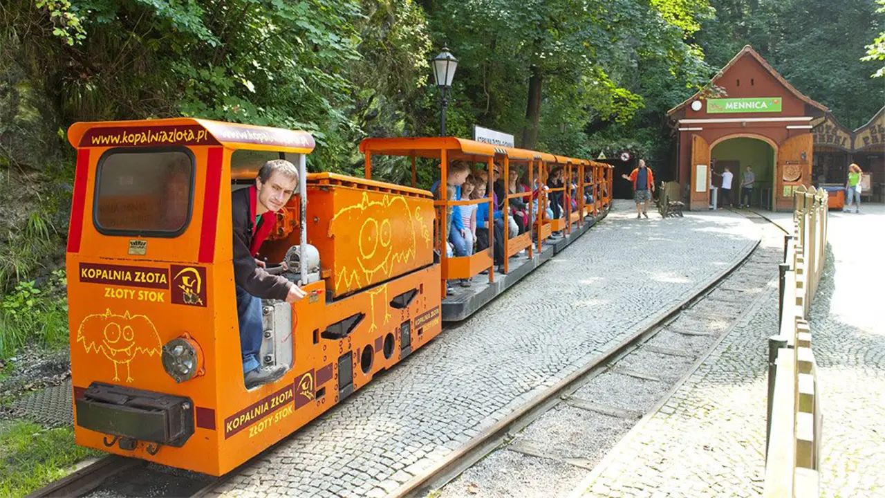 L�dek Zdr�j + Praga - kolonie i ob�z PrzyL�dek g�rskich zdobywc�w