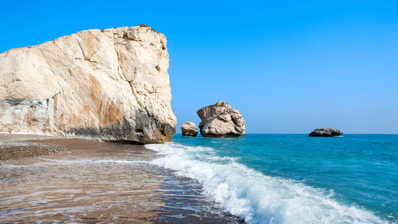 Cypr - Larnaka - kurs j. angielskiego Junior Campus BAYSWATER - wylot z Warszawy, Gda�ska, Wroc�awia