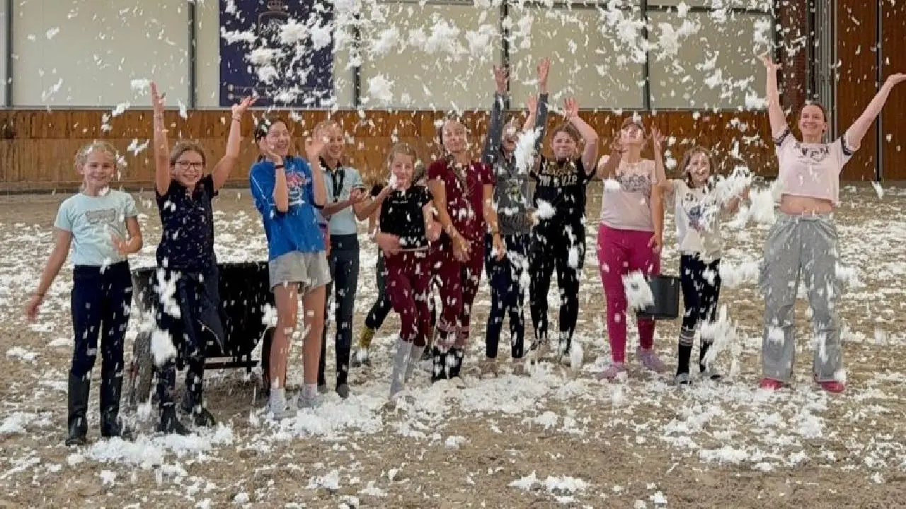 Zakrz�w - kurs jazdy konnej SPORT - Camp Sportowy