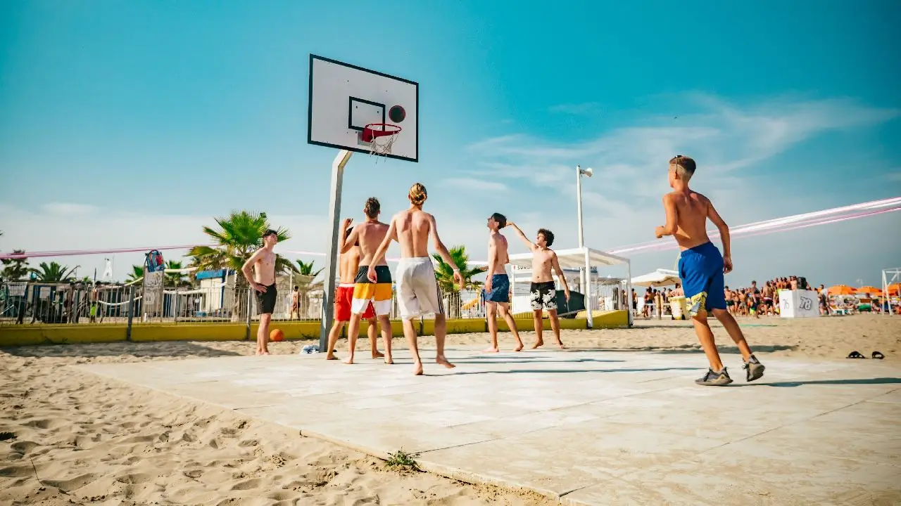 W�ochy - Rimini - ob�z rekreacyjny Party Trip - hotel Karin - wylot z Krakowa, Wroc�awia, Warszawy (Modlin)