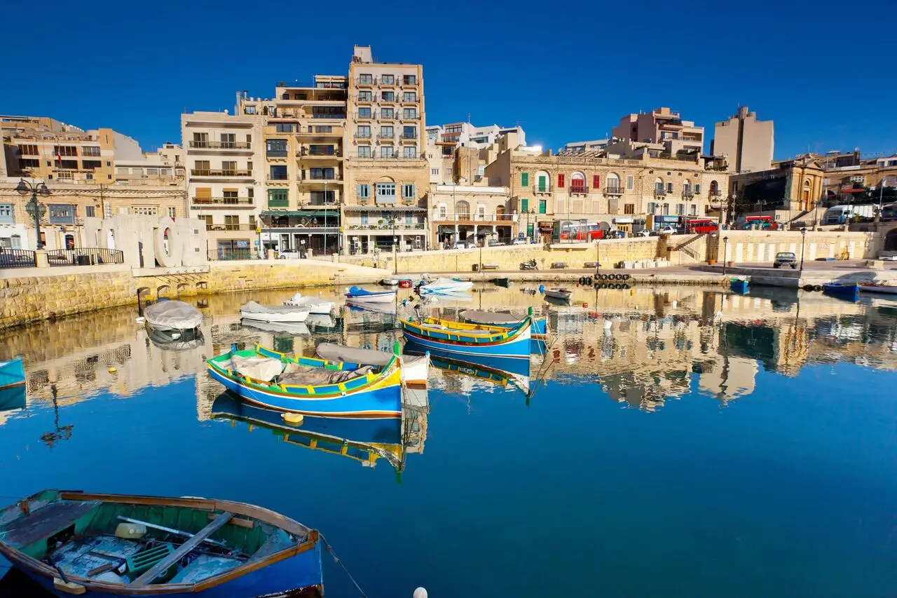 Malta - Bugibba - ob�z Aqua Aerobic & Dance - wylot z Warszawy, Krakowa