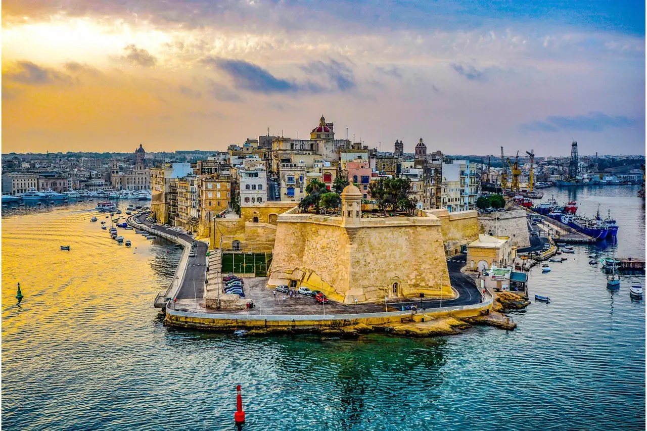 Malta - Sliema - kurs j. angielskiego Junior Family IELS - wylot z Warszawy