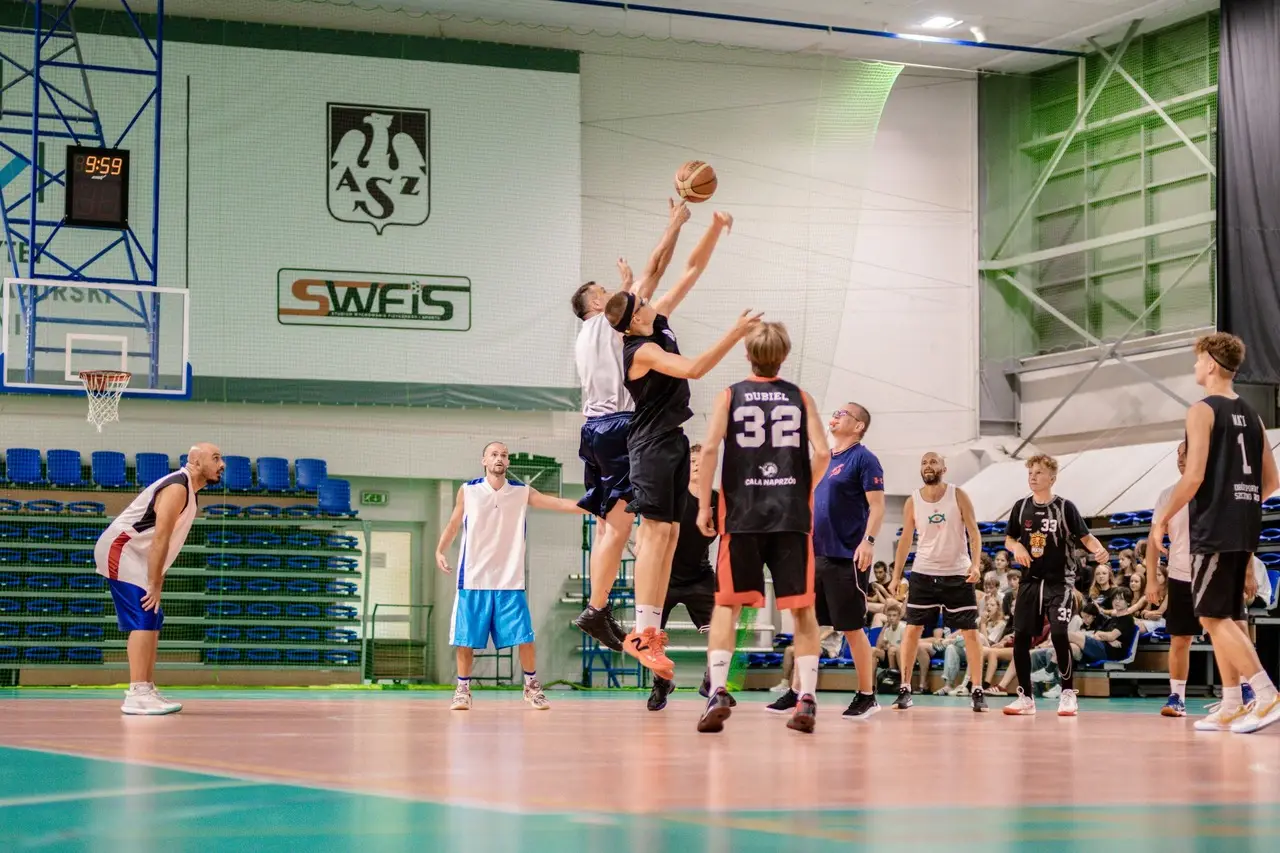 Kortowo - FunFestival - ob�z koszyk�wki