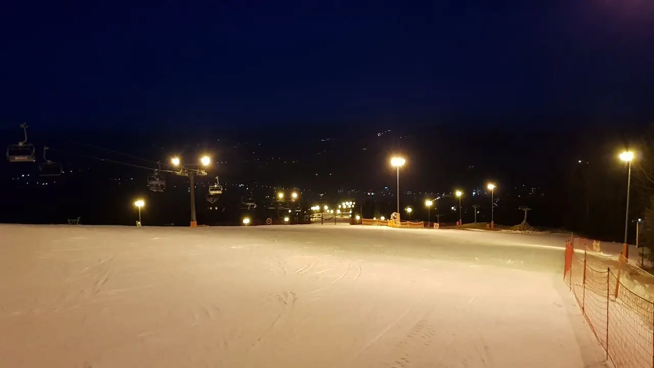 Korbiel�w - ob�z snowboardowy