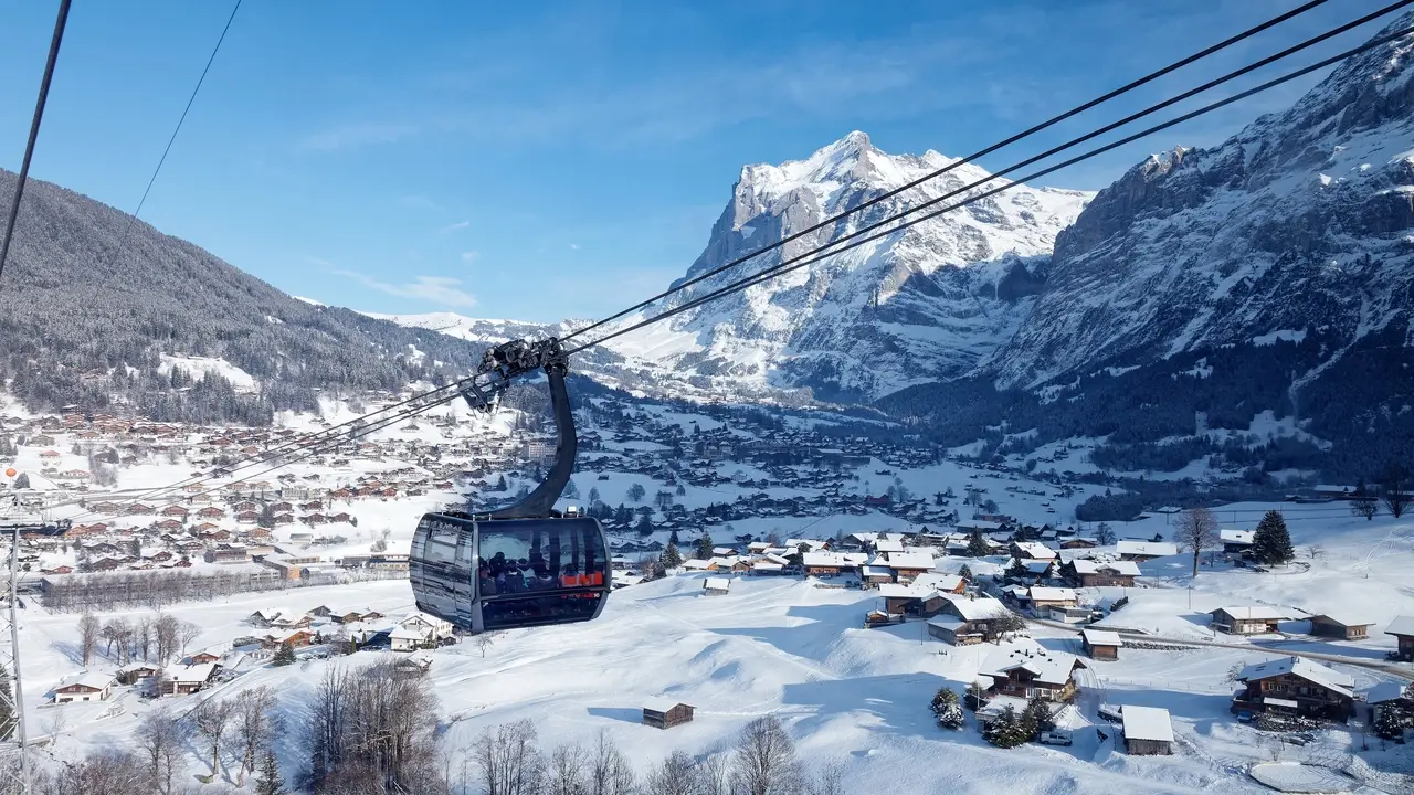 Szwajcaria - snowboard w Alpach - wylot z Warszawy