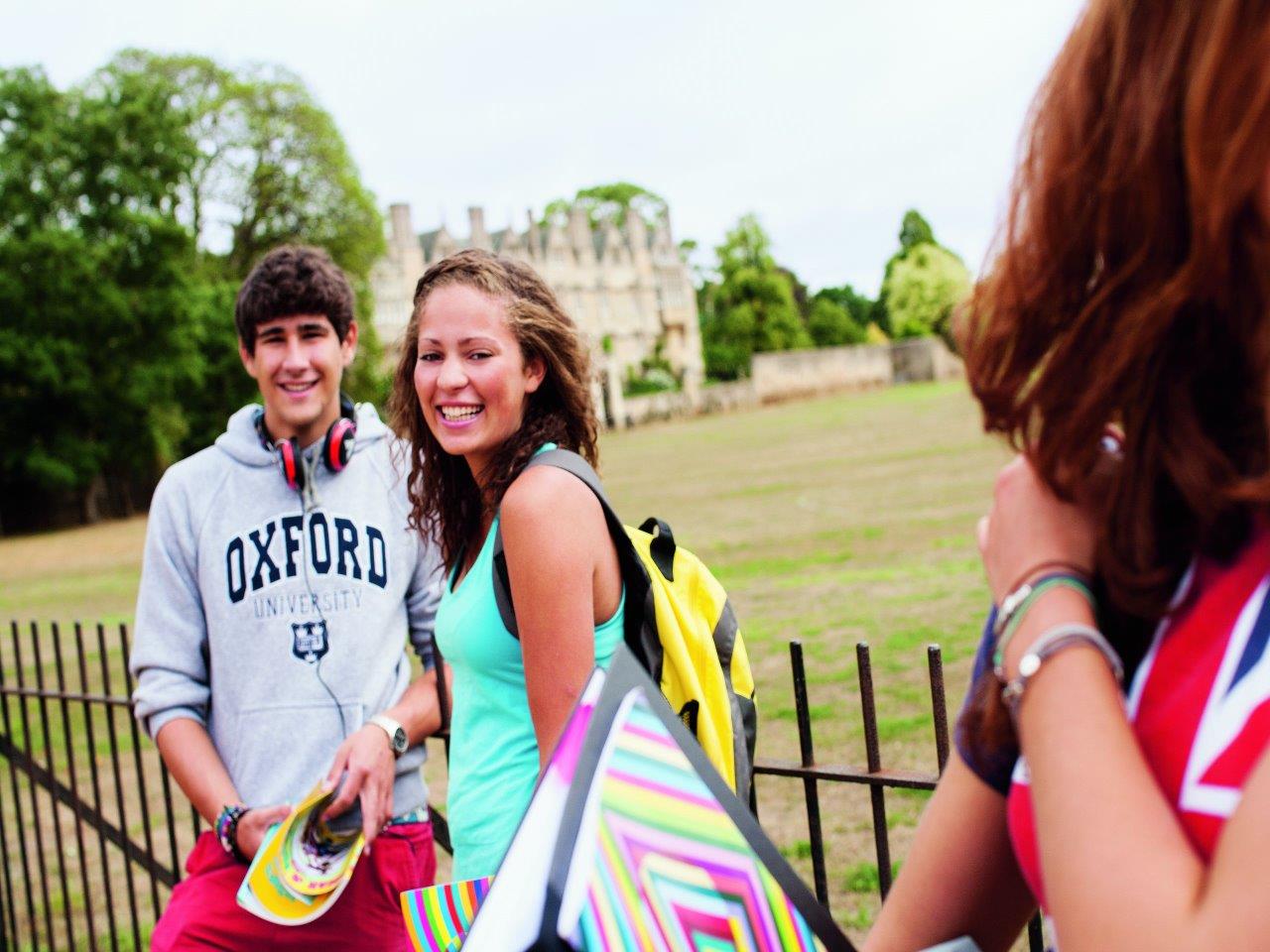 Anglia - Oxford - kurs j. angielskiego Junior Campus CES - wylot z Warszawy, Wroc�awia