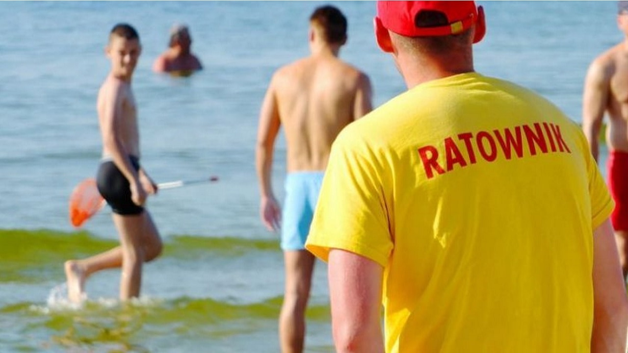 �winouj�cie: Ratownik WOPR