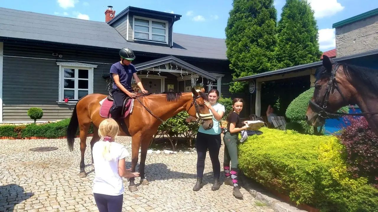 Spa�a - ob�z jazdy konnej